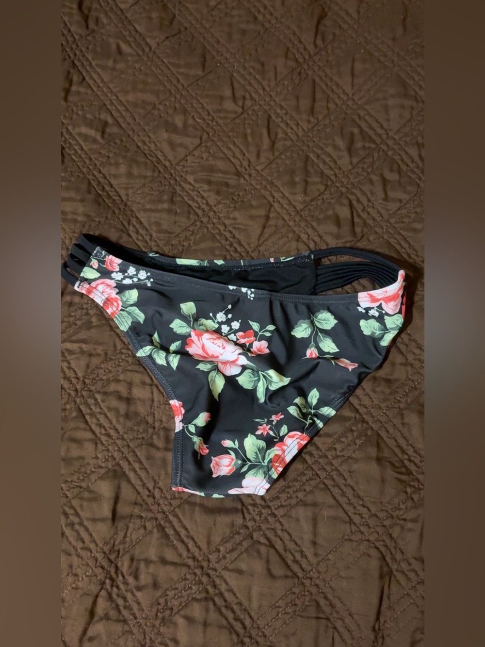 Women’s swim bottoms